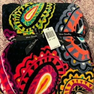 NWT Vera Bradley blanket